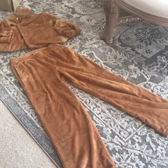 Victoria secret pink Cozy Brown Lounge Set - Picture 1 of 11